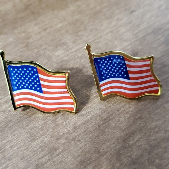 American Flag Lapel Pins - 2 pins, Unisex - Picture 2 of 6